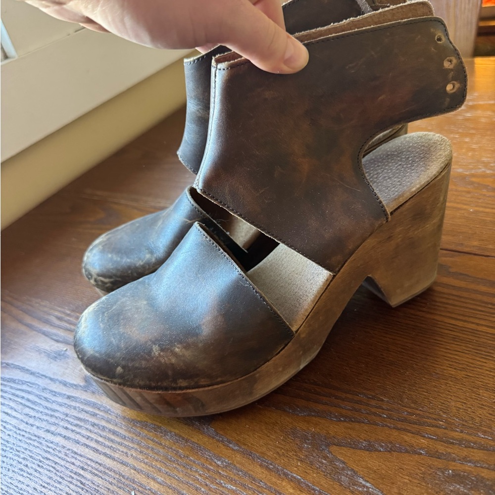 Brown Leather Women's Heeled Shoes